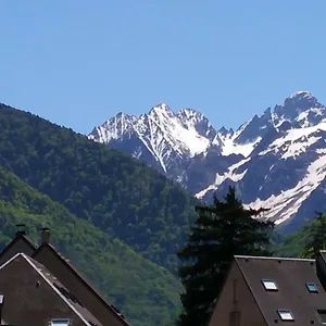 https://studio-etigny.midi-pyreneeshotels.com